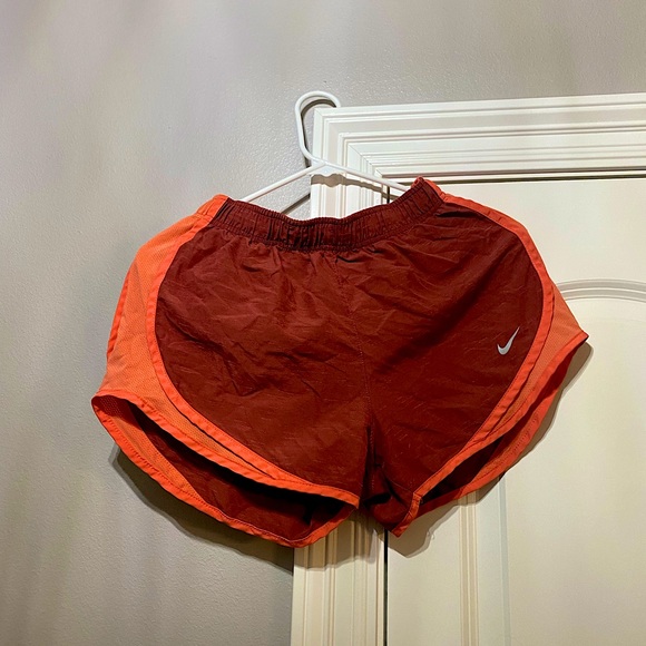 nike maroon shorts small - Picture 1 of 2